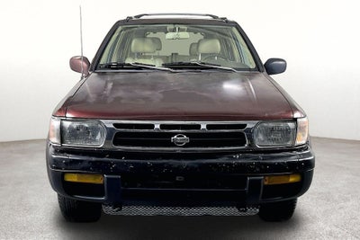 1999 Nissan Pathfinder XE