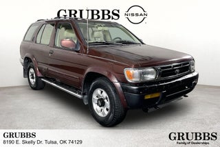 1999 Nissan Pathfinder XE