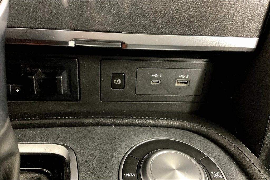 2023 Nissan Armada SV