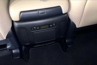 2024 Nissan Armada SV