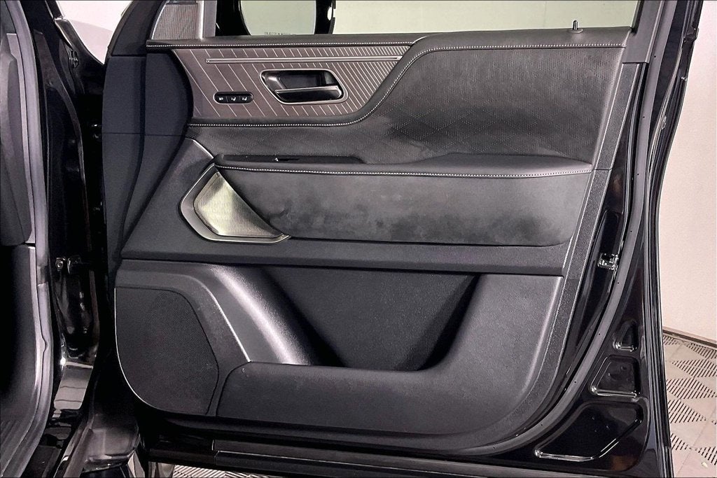 2025 INFINITI QX80 AUTOGRAPH