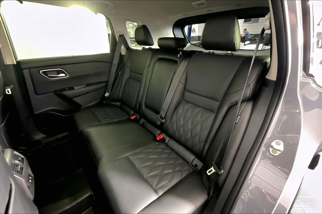 2024 Nissan Rogue Platinum