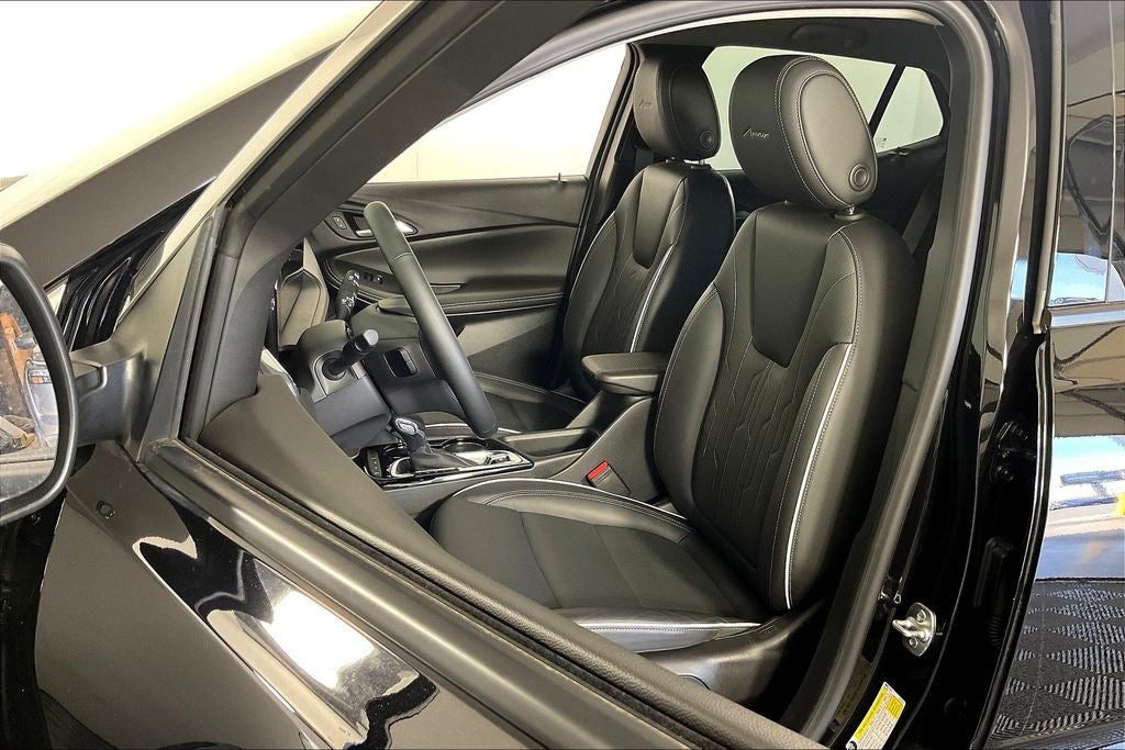 2025 Buick Encore GX Avenir