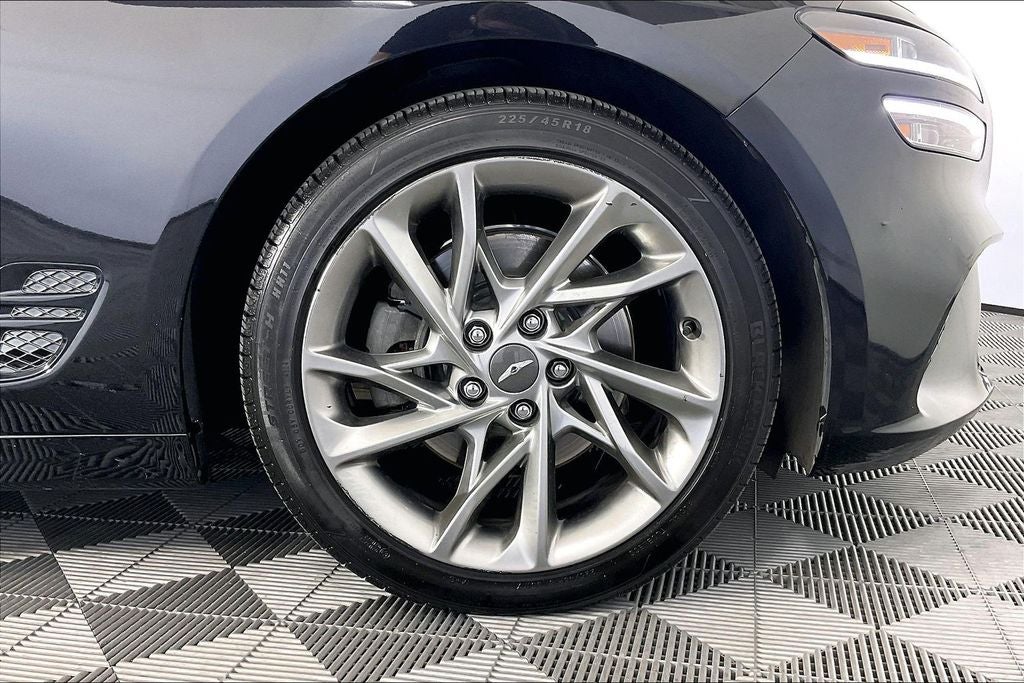 2022 Genesis G70 2.0T