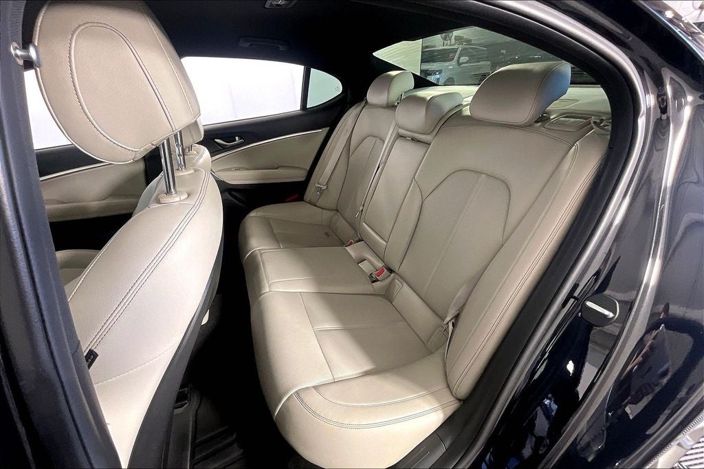 2022 Genesis G70 2.0T