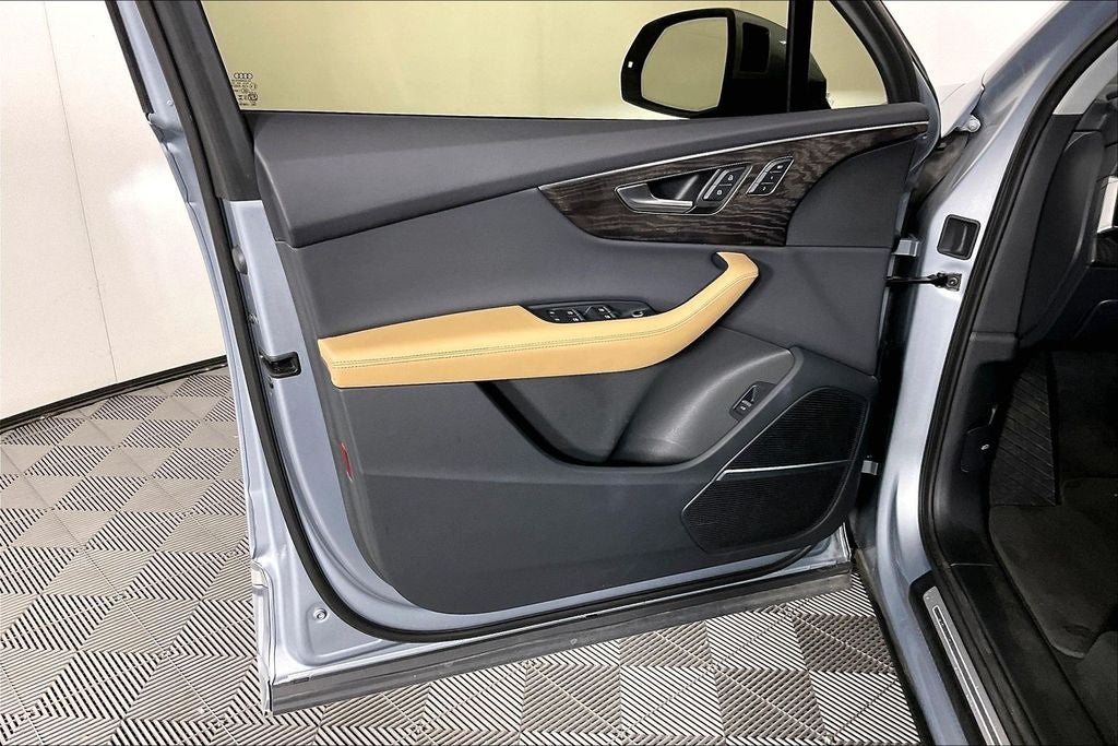 2025 Audi Q7 55 Premium Plus quattro