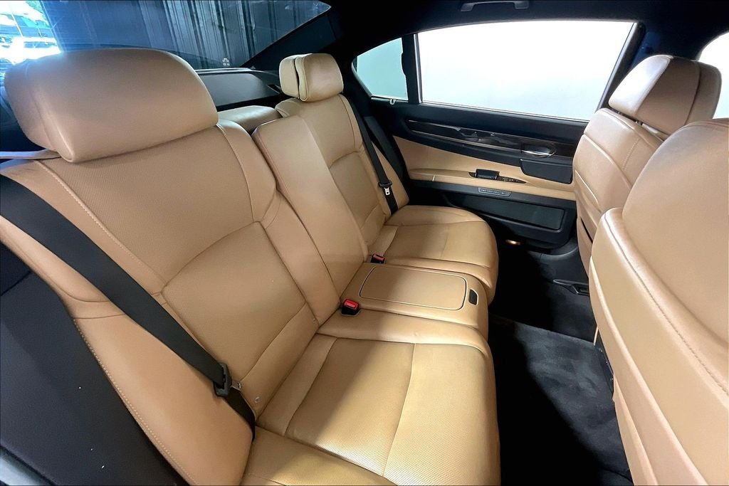 2010 BMW 7 Series 750Li