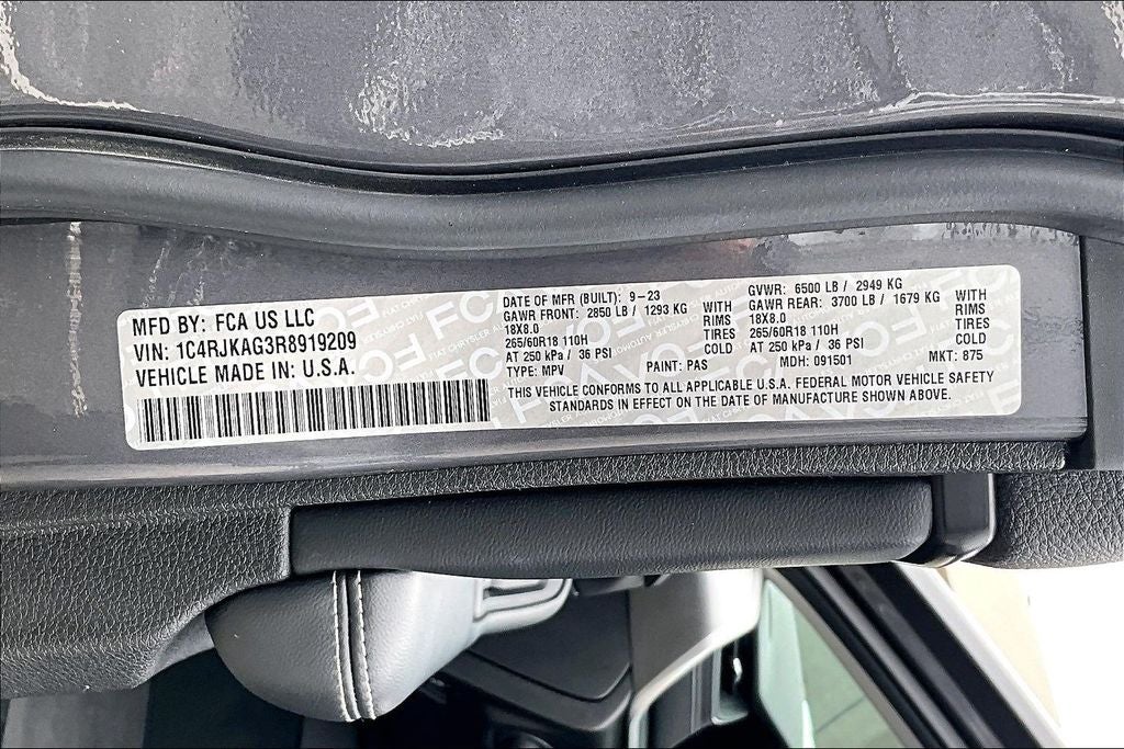 2024 Jeep Grand Cherokee L Laredo