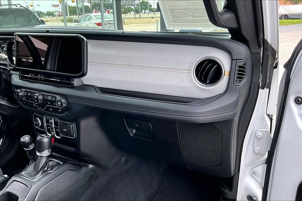 2024 Jeep Wrangler Sahara 4xe