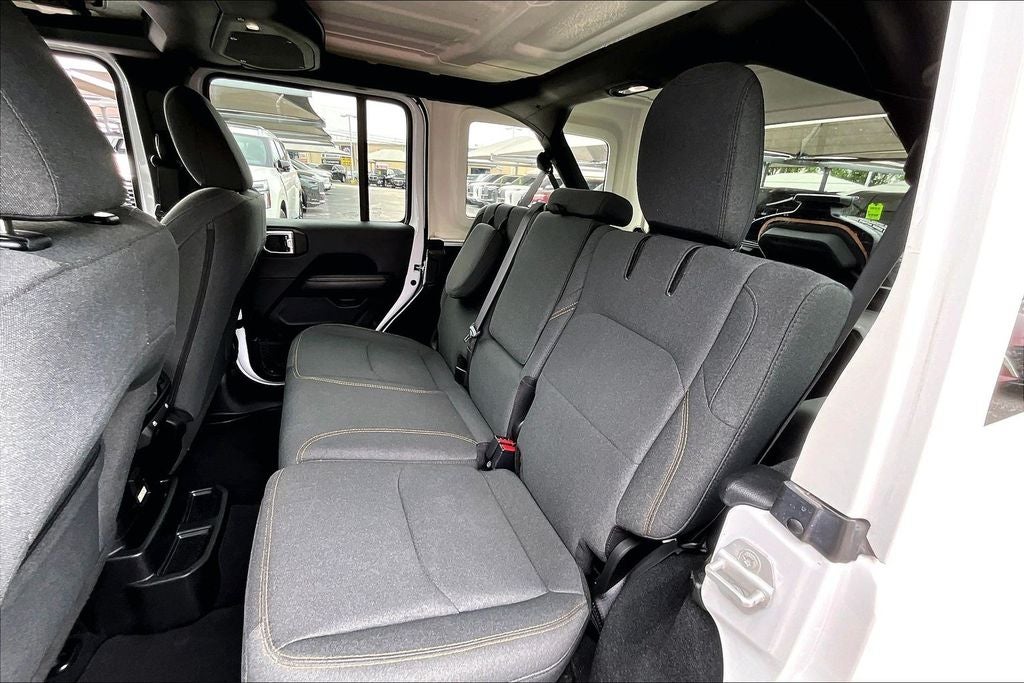 2024 Jeep Wrangler Sahara 4xe