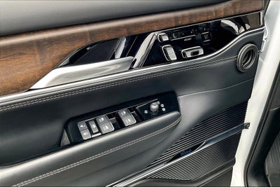 2024 Jeep Grand Wagoneer L Base