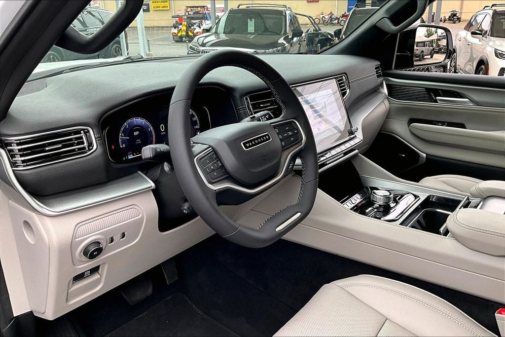 2025 Jeep Wagoneer Base