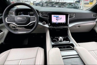 2025 Jeep Wagoneer Base