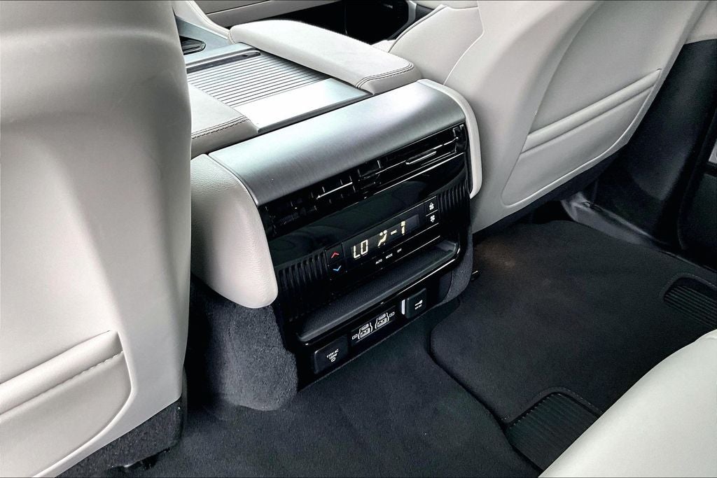 2025 Jeep Wagoneer Base