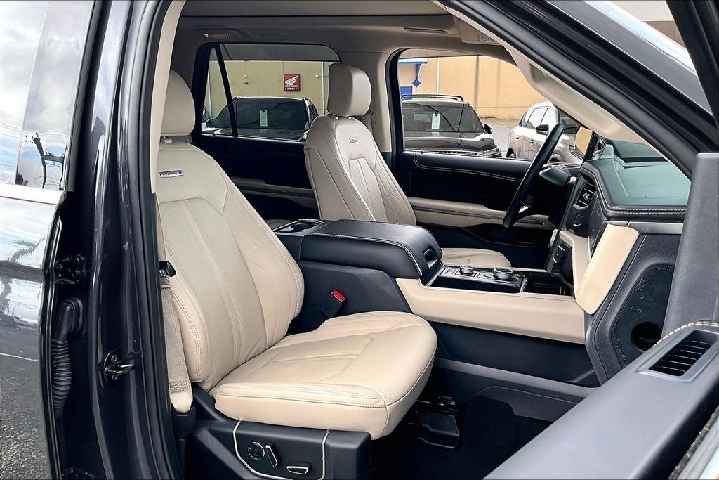 2024 Ford Expedition Platinum