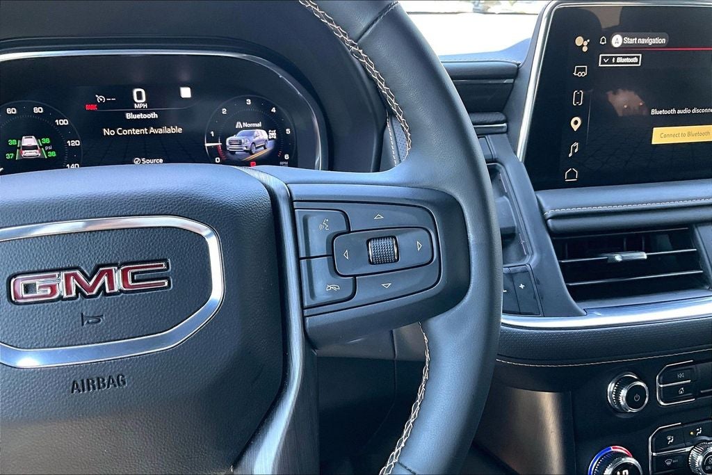 2023 GMC Yukon AT4