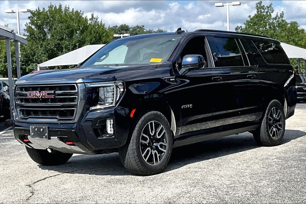 2023 GMC Yukon XL AT4