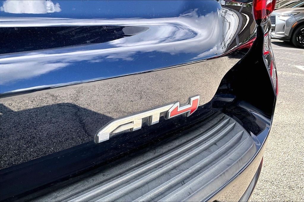 2023 GMC Yukon XL AT4