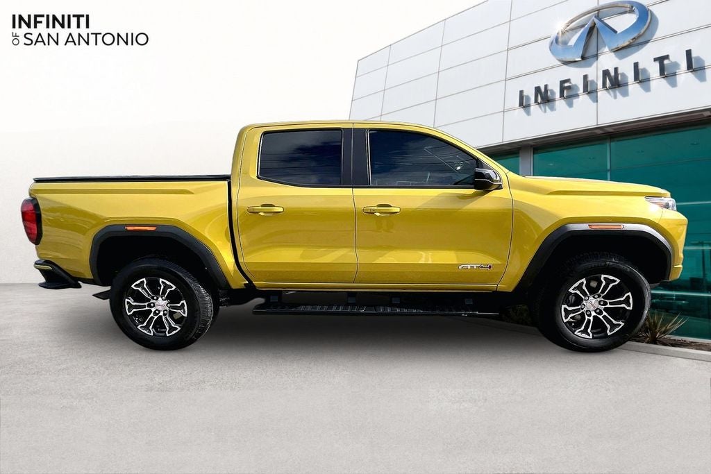 2023 GMC Canyon AT4