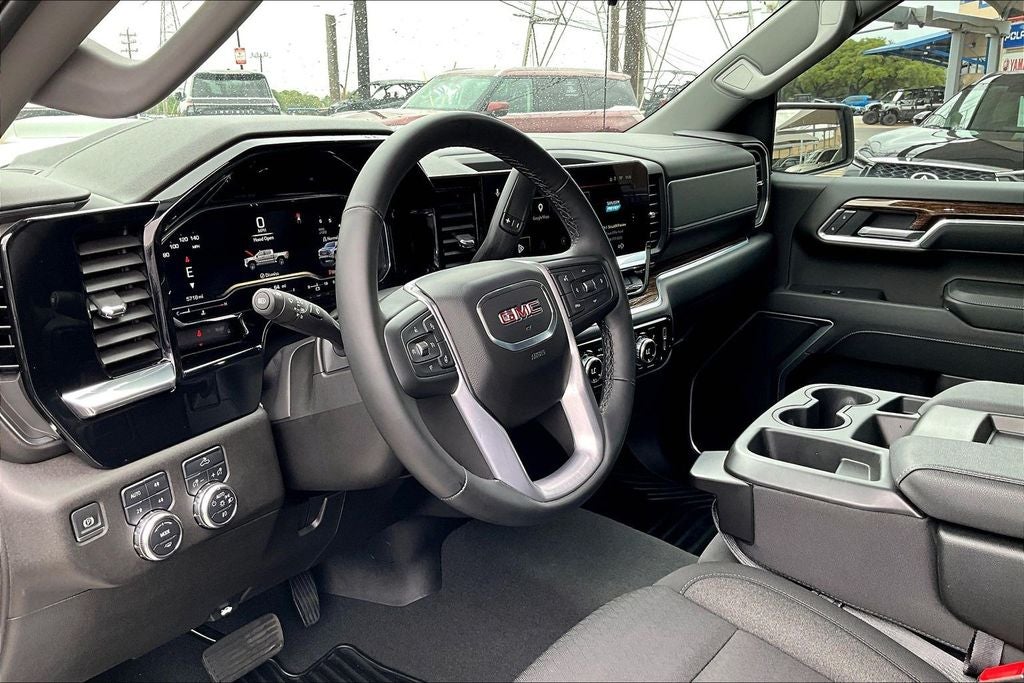 2025 GMC Sierra 1500 Elevation