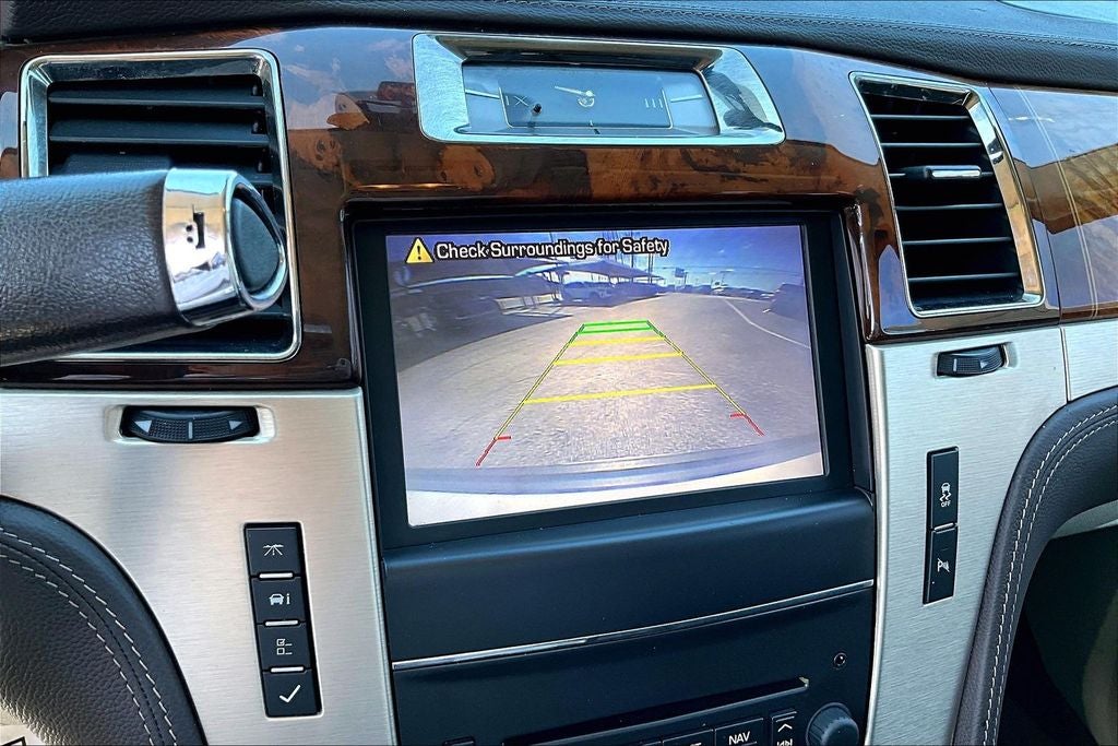 2014 Cadillac Escalade Platinum Edition