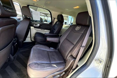 2014 Cadillac Escalade Platinum Edition