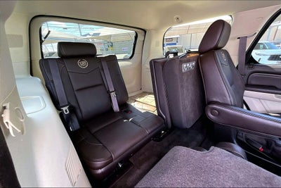 2014 Cadillac Escalade Platinum Edition