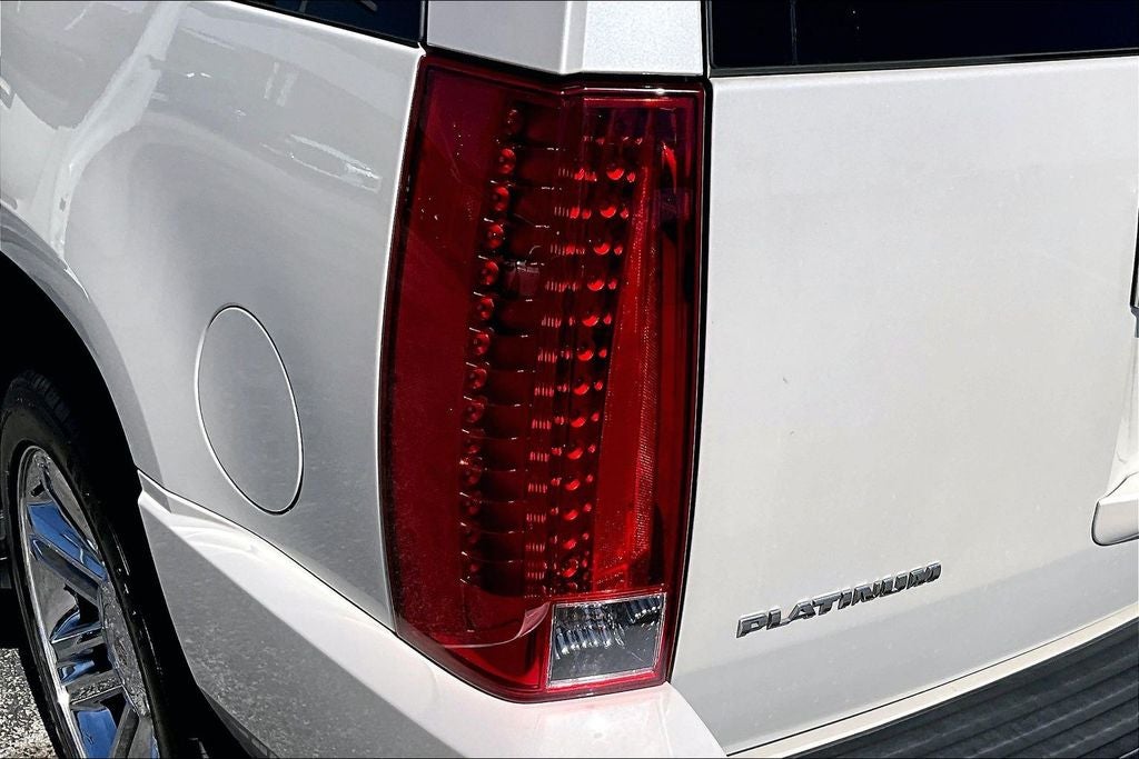 2014 Cadillac Escalade Platinum Edition