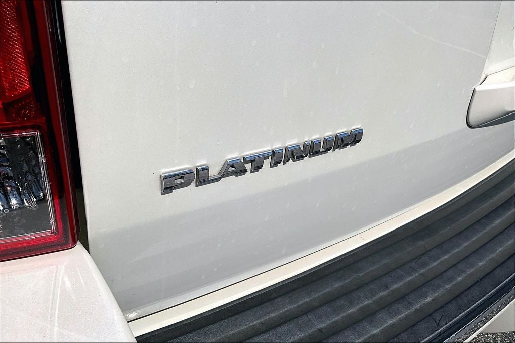 2014 Cadillac Escalade Platinum Edition