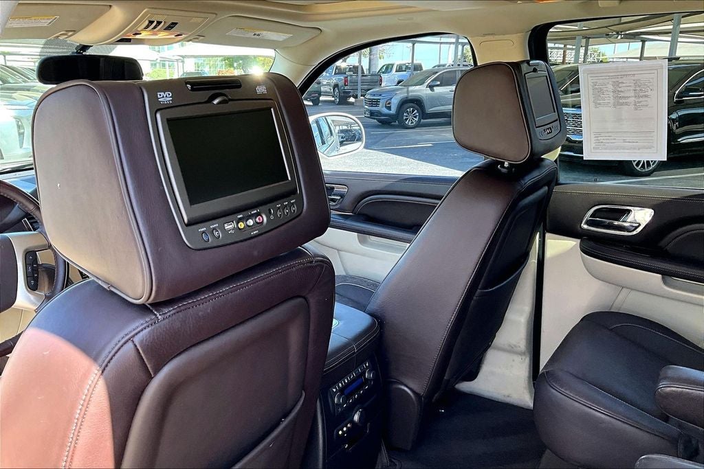 2014 Cadillac Escalade Platinum Edition