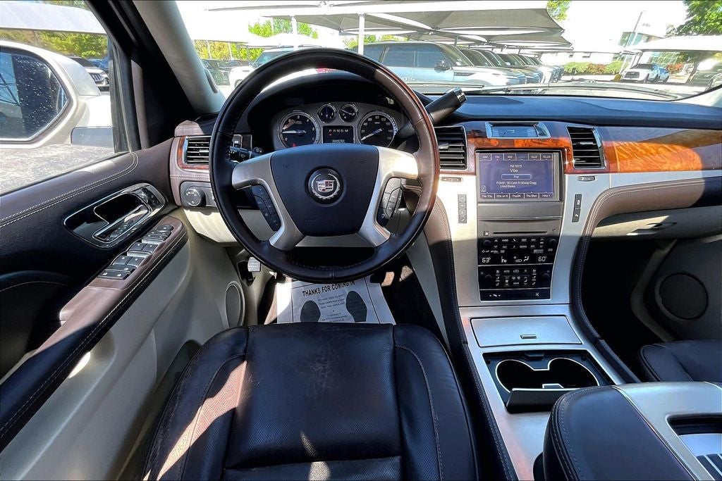 2014 Cadillac Escalade Platinum Edition