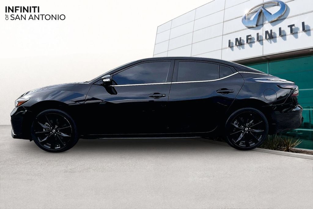 2023 Nissan Maxima SR