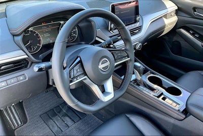 2025 Nissan Altima 2.5 SR