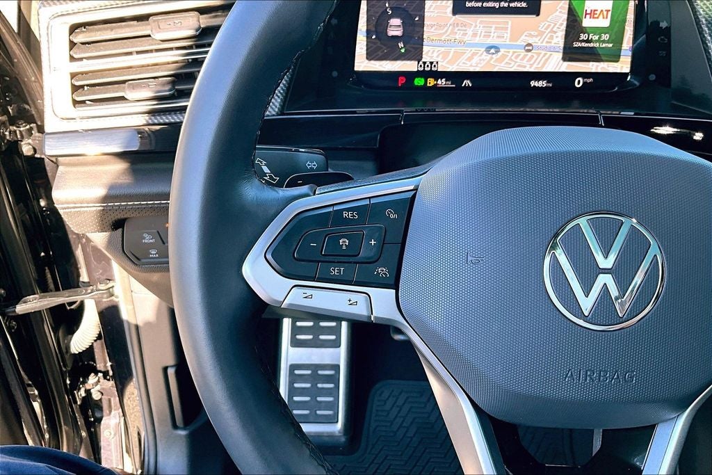 2024 Volkswagen Atlas Cross Sport 2.0T SEL Premium R-Line