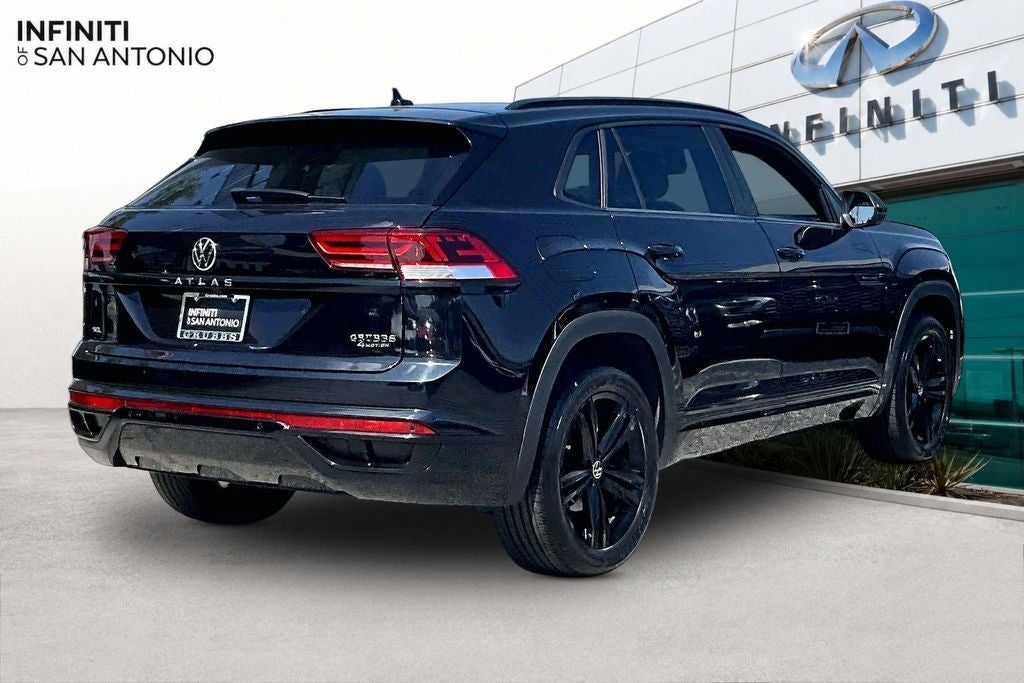 2023 Volkswagen Atlas Cross Sport 2.0T SEL R-Line Black