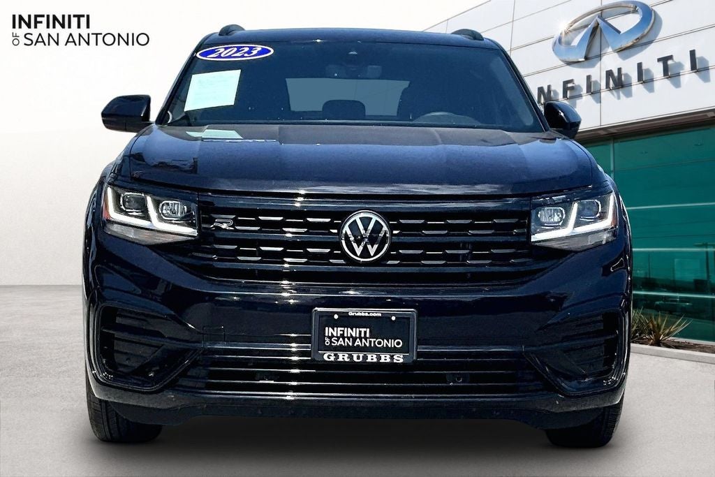 2023 Volkswagen Atlas Cross Sport 2.0T SEL R-Line Black