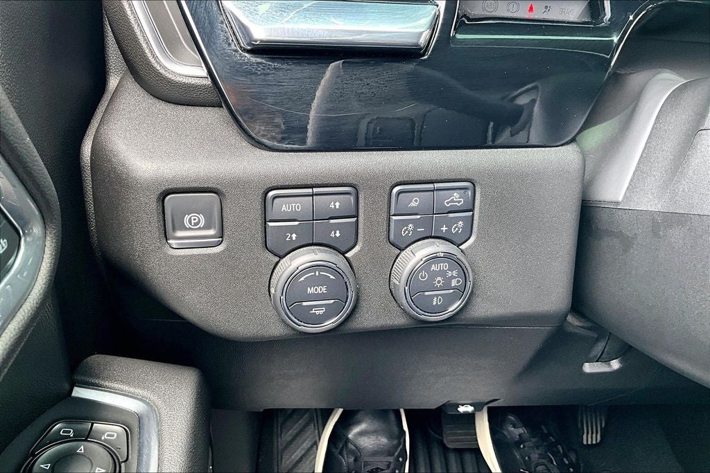 2025 Chevrolet Silverado 2500HD LTZ