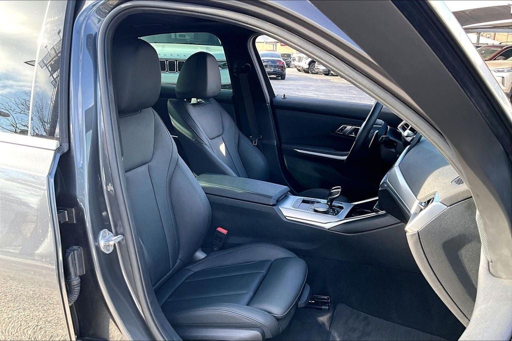 2021 BMW 3 Series 330i