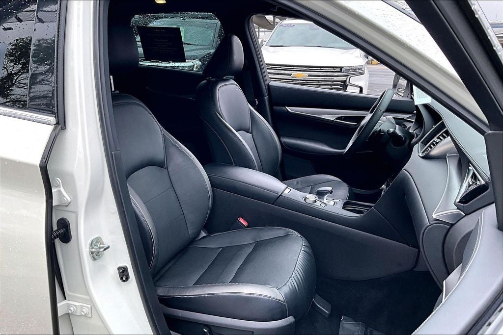 2022 INFINITI QX50 LUXE