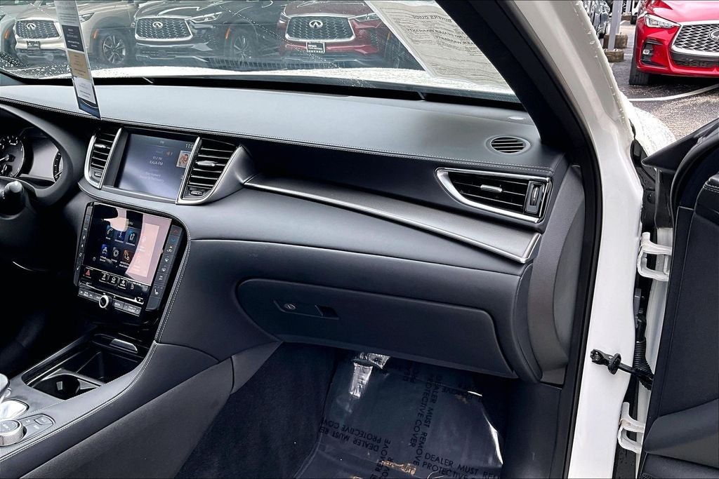 2022 INFINITI QX50 LUXE