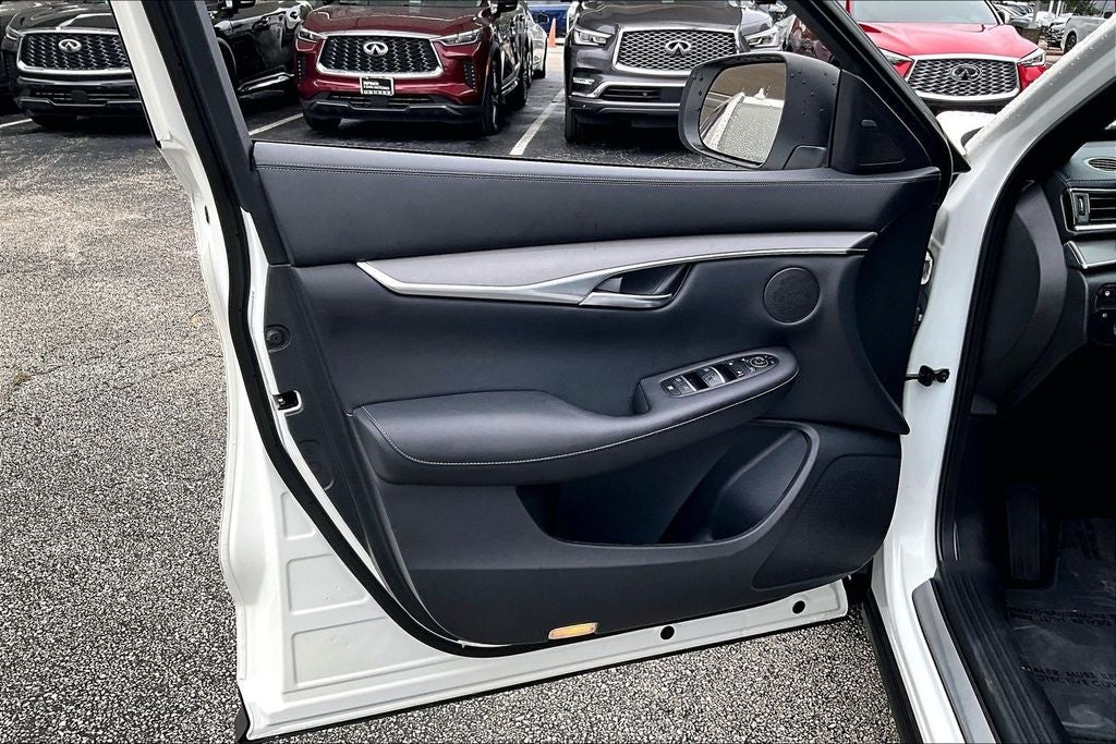 2022 INFINITI QX50 LUXE