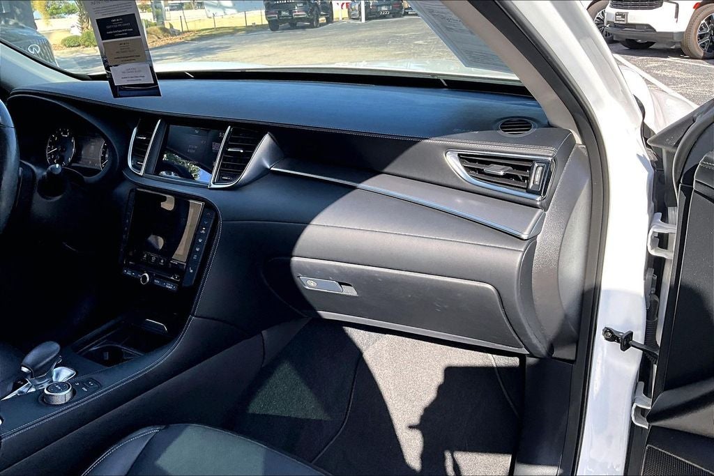 2022 INFINITI QX50 LUXE