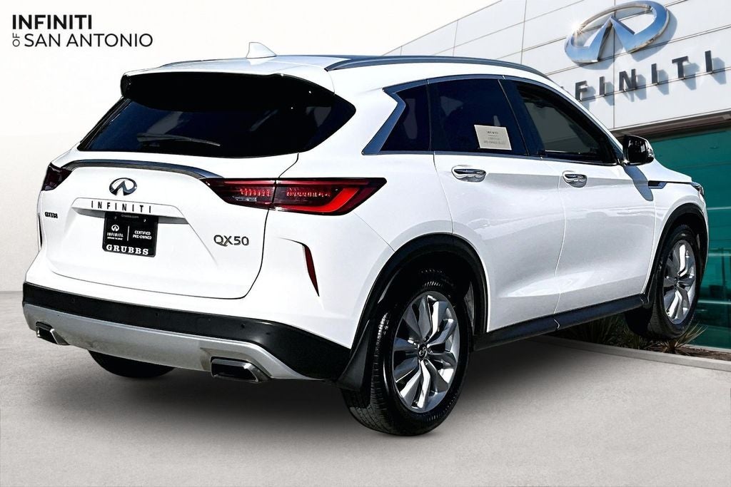 2022 INFINITI QX50 LUXE