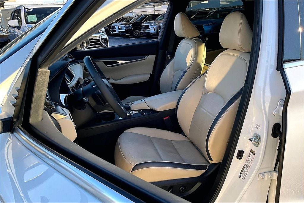2022 INFINITI QX50 LUXE