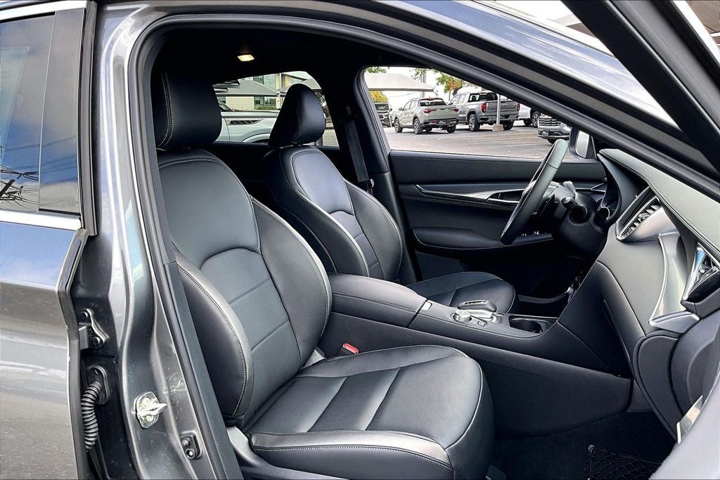 2025 INFINITI QX55 LUXE