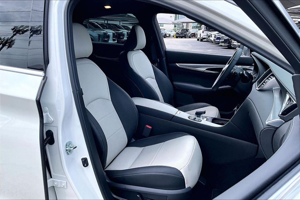 2023 INFINITI QX55 ESSENTIAL