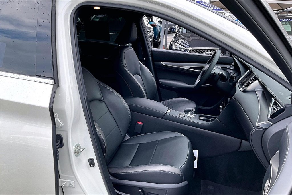 2023 INFINITI QX55 ESSENTIAL