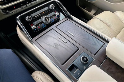 2023 Lincoln Navigator L Reserve