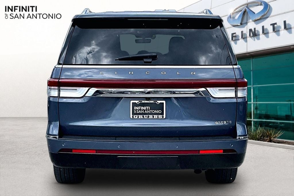2023 Lincoln Navigator L Reserve