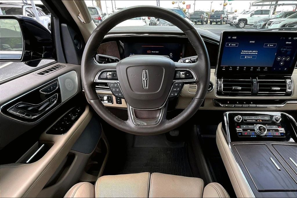 2023 Lincoln Navigator L Reserve